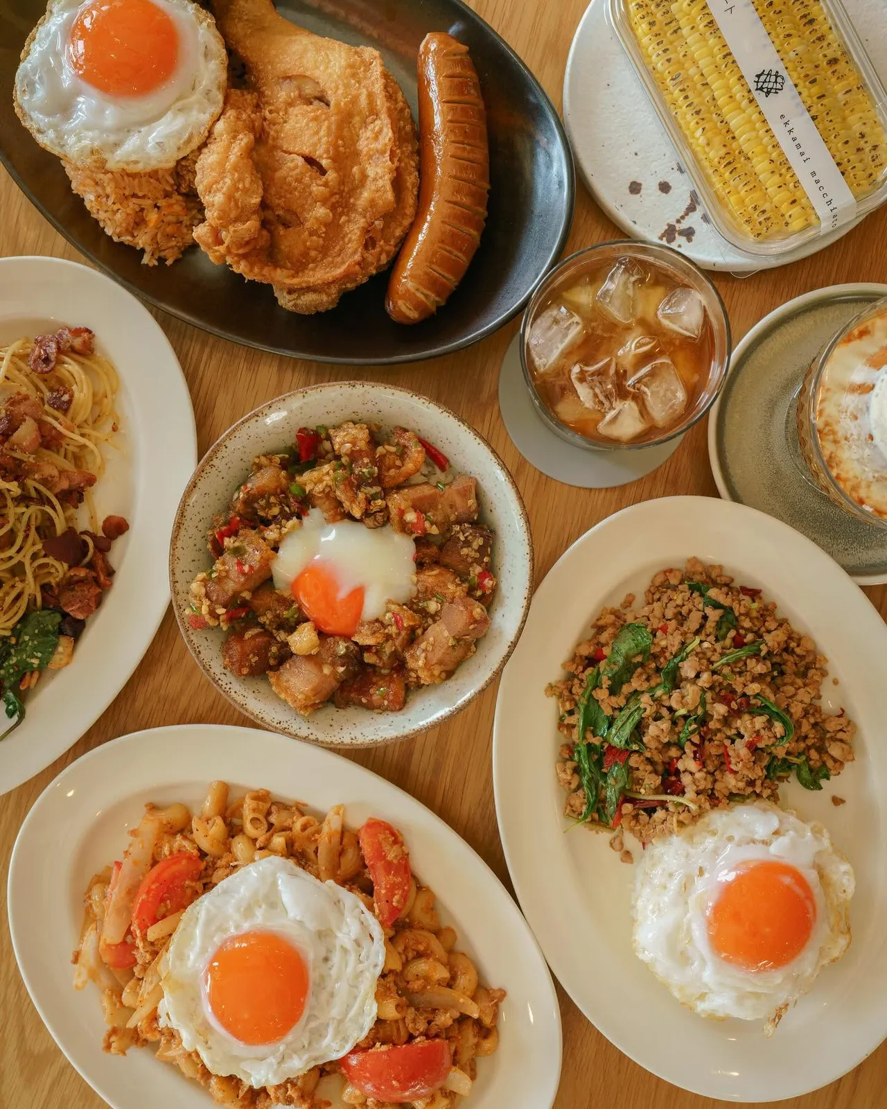 ร้านอาหารเอกมัยมีที่จอดรถ ขับไปสะดวก